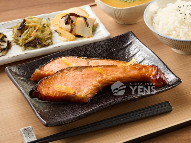 柚子鹽麴鮭魚料理