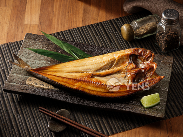 多線魚(花魚)一夜干<P>Okhotsk Atka Mackerel