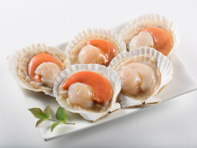 Half Shell Scallop, Roe-on