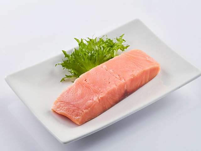 鮭魚菲力切塊(調味)<P>Seasoned Salmon Portions