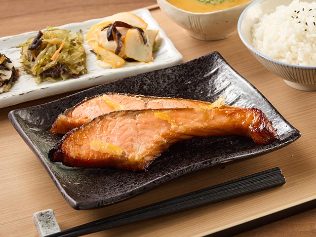 柚子鹽麴鮭魚<P>Yuzu salt koji salmon