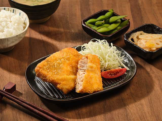 裹粉鮭魚菲力薄片<p>Frozen Breaded Salmon Portion