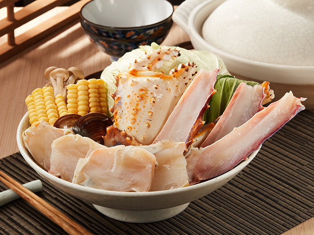 Raw Red King Crab Leg Portions