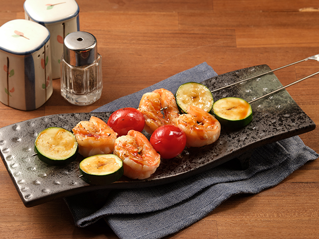 Raw Vannamei Shrimp, Peeled & Deveined (GOLDEN BRICK BRAND)
