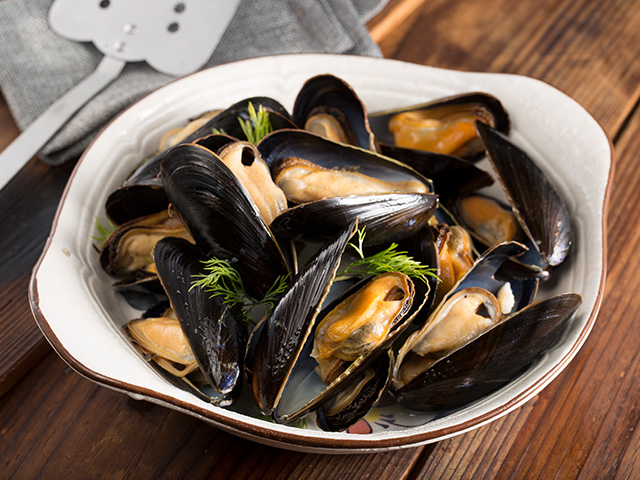 Cooked Frozen Whole Mussel