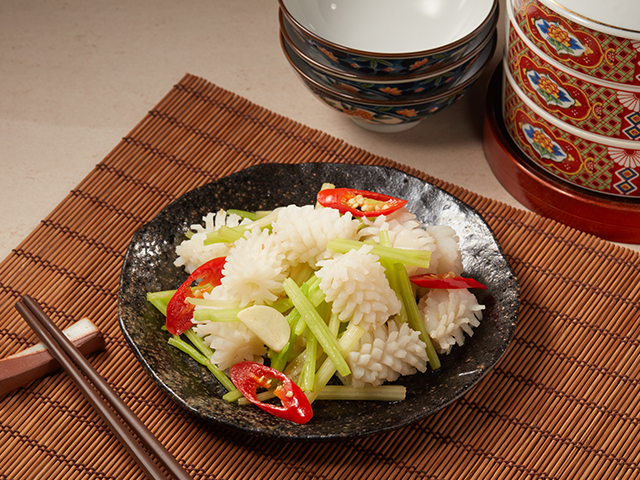 Boiled Crisscross-Cut Squid Slice