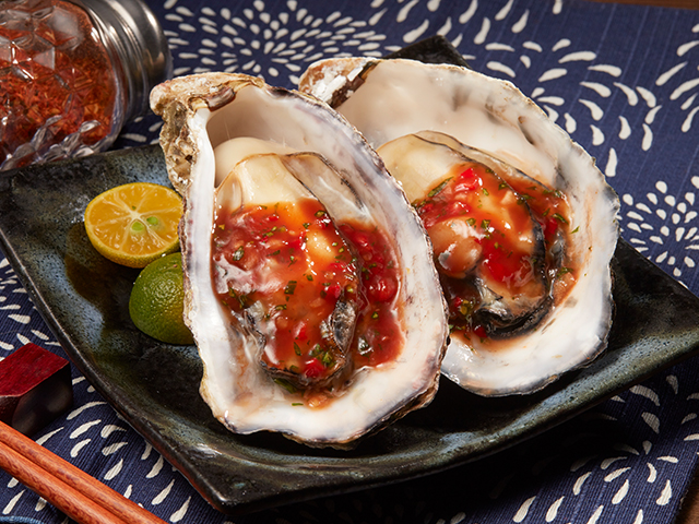 全殼生蠔<P>Whole Shell Oyster