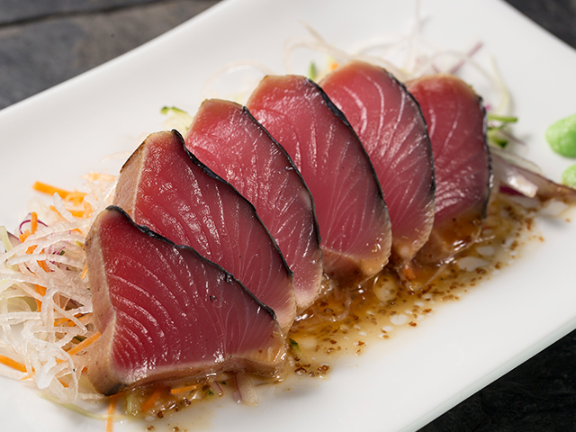 Bonito Tataki (seared bonito fillet)