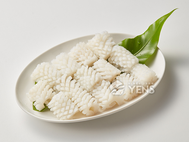 Boiled Crisscross-Cut Squid Slice
